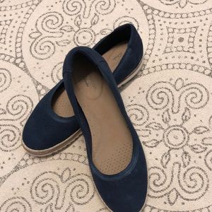 Clarks Comfort perforated suede flats size 9